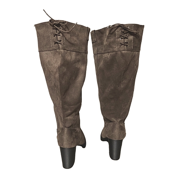 TORRID Lace-Up Back Lug Sole High Boot Wide Calf Taupe 11W - Picture 2 of 10